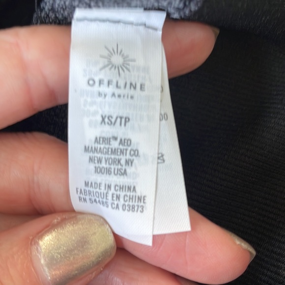 Aerie offline black pinstripe bodycon cropped tee size XS - Picture 8 of 11